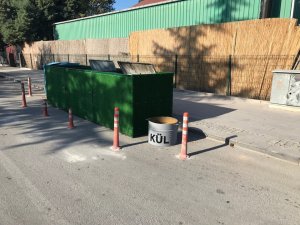Soba külleri için belediye mahallelere kovası bırakıyor