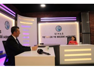 Bakanı güldüren sorular