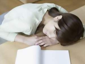 Aniden bastıran uykuyla mücadele etmek...