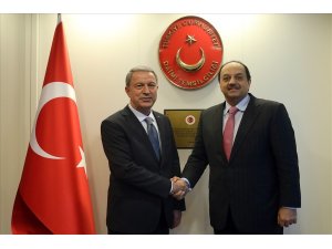 Bakan Akar, Katar Başbakan Yardımcısı Al Attiyah ile bir araya geldi