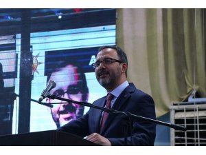 Gençlik ve Spor Bakanı Kasapoğlu: “Sporcularımızın Mehmetçiğe selam durmasından ikiyüzlüler rahatsız oldu”