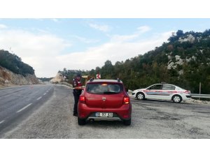 Jandarmadan Erdemli’de trafik denetimi
