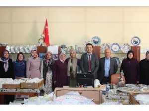 ’’Ateşte açan çiçekler’’ iki komşu ilçe kadınlarını bir araya getirdi