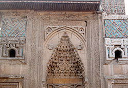 Hatalı restorasyon tahrip ediyor