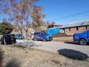 Ot çaldıkları iddia edilen zanlılar yakalandı