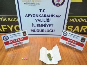 Afyonkarahisar emniyeti uyuşturucuyla mücadelede hız kesmiyor