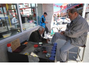 Ayakkabı boyacılığında geçen 34 yıl