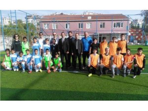 Okullar arası futbol turnuvası sona erdi