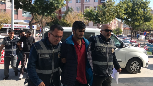 Oto hırsızı kardeşler gözaltına alındı