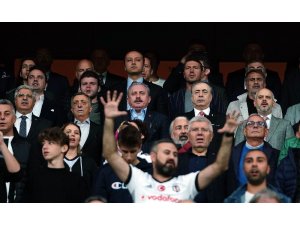 İki başkan derbiyi beraber izledi