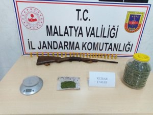 Malatya’da jandarmadan esrar operasyonu