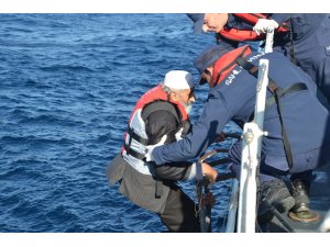 Düzensiz göçmenlerin arasında yediden yetmiş yediye herkes var