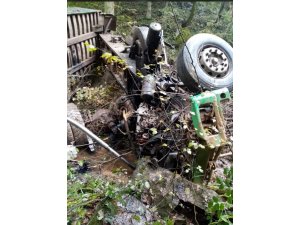 Hafriyat yüklü kamyon uçuruma yuvarlandı: 1 ölü