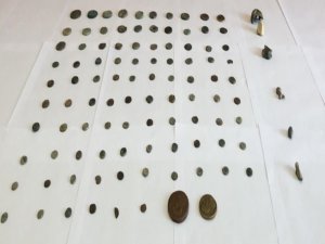 Ticari taksideki yolcu üzerinde tarihi eser çıktı