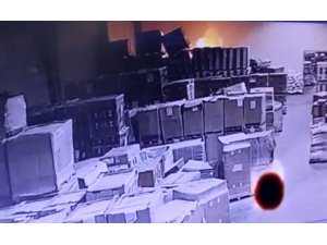 Konya’daki fabrika yangının çıkış anı güvenlik kamerasında