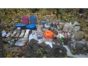 Muş'ta teröristlere ait 5 bölümlü sığınak imha edildi