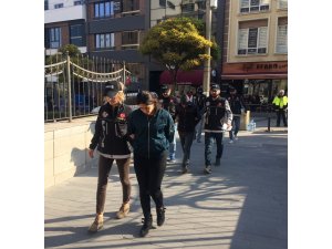 Uyuşturucu şüphelileri serbest bırakıldı