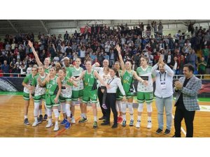 Periler İzmit’te galibiyeti yakaladı