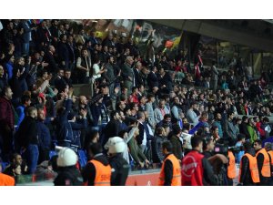 Başakşehir’de tribünler karıştı