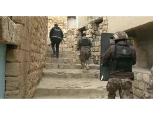 Mardin’de zehir tacirlerine özel harekat destekli şafak operasyonu