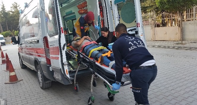 Kontrolden çıkan tır şarampole indi: 1 yaralı