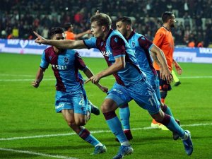 Alexander Sörloth seriye bağladı