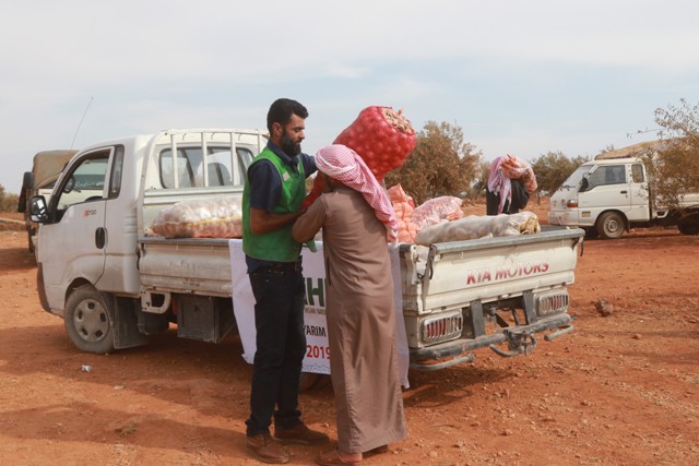 Konya İHH’dan İdlib’e gıda yardımı