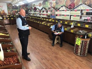 Zabıta ekipleri denetimlerini sürdürüyor