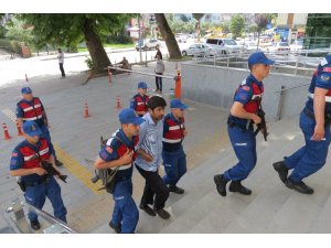 4 kişiyi öldüren cani akıllı çıktı