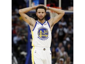 Golden State Warriors’ta Stephen Curry şoku