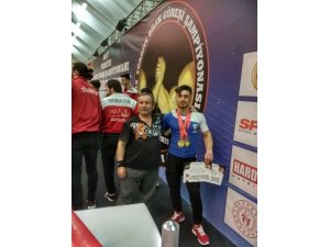 Matbaada çalışarak dünya şampiyonasına hazırlanan sporcu dünya 4’üncüsü oldu