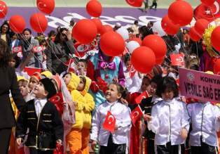 Konya'da 23 Nisan coşkusu