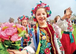 23 Nisan kutlamasında PKK marşı