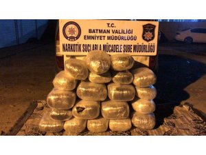 Batman’da 135 kilogram esrar ele geçirildi