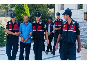 Samanlıkta iğne arar gibi cinayet zanlılarını arayıp buldular