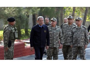 Milli Savunma Bakanı Akar: "Rejim ordusuna mensup 18 kişinin teslim edilmesi Ruslarla görüşülüyor"