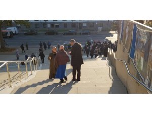 Almanya'daki Diyanet İşleri Türk İslam Birliği Genel Merkezi'ne bomba ihbarı