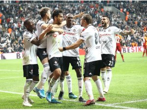 Kartal seri peşinde