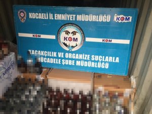Kocaeli’de 170 şişe kaçak içki ele geçirildi