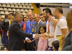 Öğretmenlerin final maçı nefes kesti