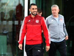 Sivasspor kafilesi Denizli'ye gitti