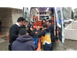 Adliye girişinde düşerek hastanelik oldu