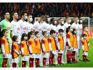 Süper Lig: Galatasaray: 1 - Ç.Rizespor: 0 (Maç devam ediyor)