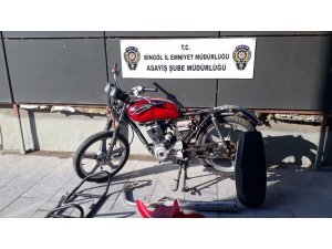 Bingöl’de gasp ve hırsızlık şüphelisi 2 şahıs tutuklandı