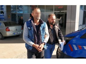 Evinde uyuşturucu ve silah, tarlasında kenevir ele geçen şahıs tutuklandı