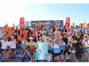 Pedallar Çeşme’de dönerken çocukların da hayalleri gerçek oldu