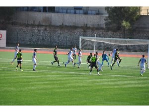 Manavgat Belediyespor namağlup liderliğini koruyor