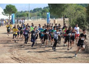 PAÜ’lü sporculardan Atatürk’ü Anma Koşusu’nde büyük başarı