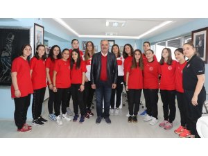 “Poyrazın kızları”ndan millî gurur