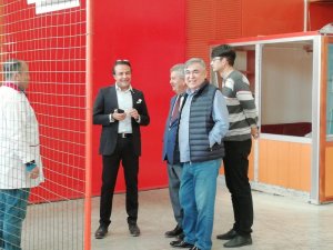 Özbekistan Büyükelçisi EMKO’nun fabrikasını gezdi